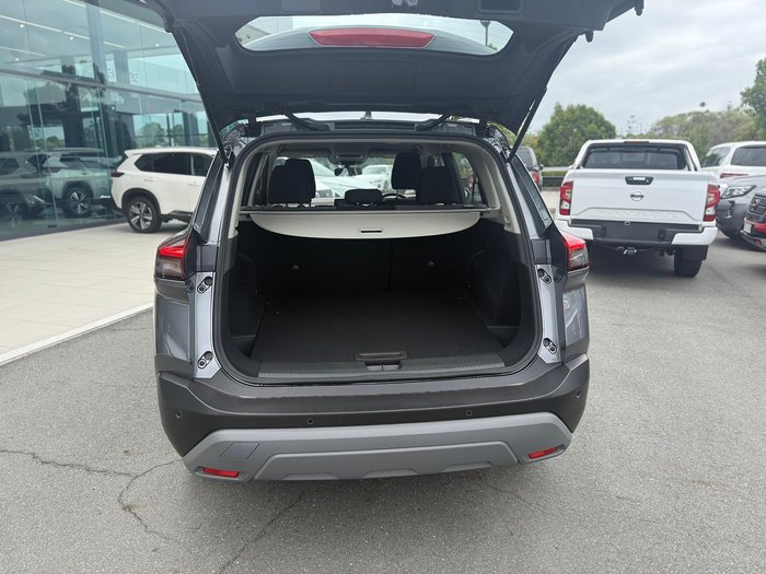 2025 Nissan X-TRAIL ST