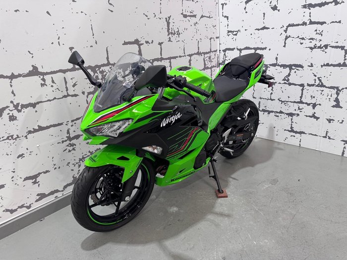 2023 Kawasaki Ninja 400 (EX400G) Ninja Green