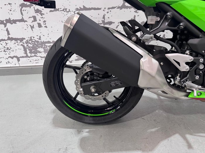 2023 Kawasaki Ninja 400 (EX400G) Ninja Green