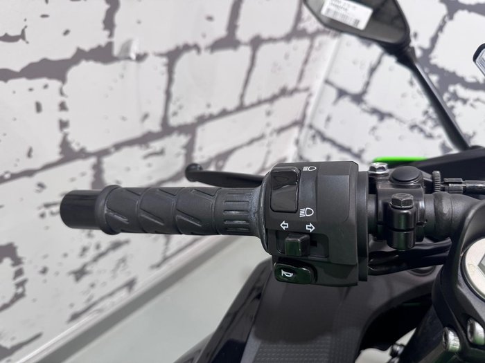 2023 Kawasaki Ninja 400 (EX400G) Ninja Green