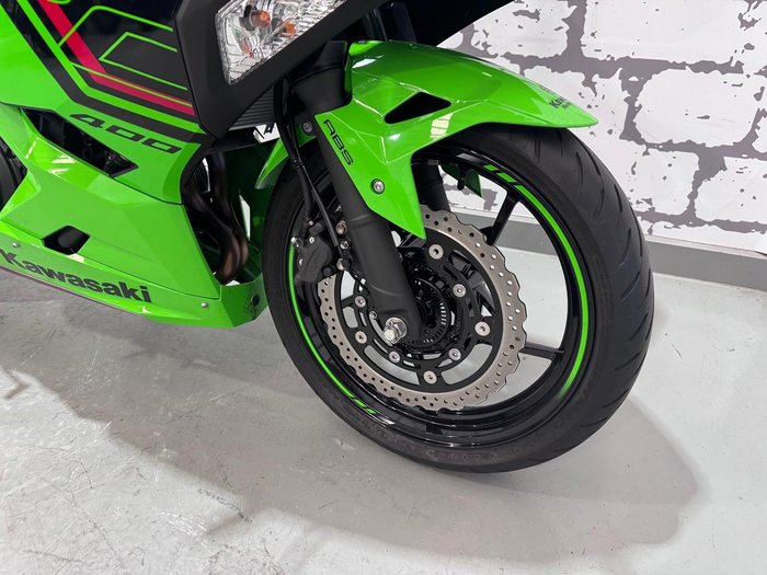 2023 Kawasaki Ninja 400 (EX400G) Ninja Green
