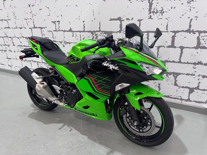 2023 Kawasaki Ninja 400 (EX400G) Ninja Green