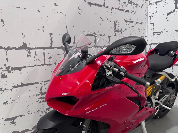 2023 Ducati Panigale V2 Panigale Red