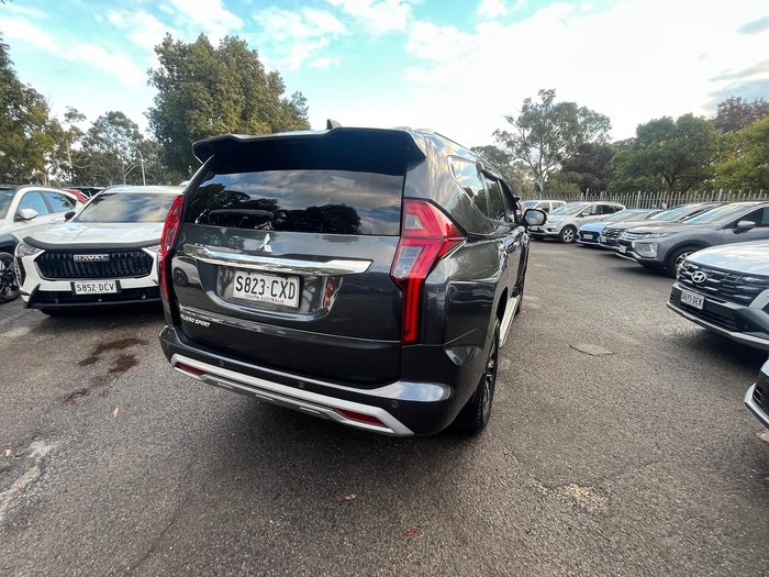 2023 Mitsubishi Pajero Sport GLS