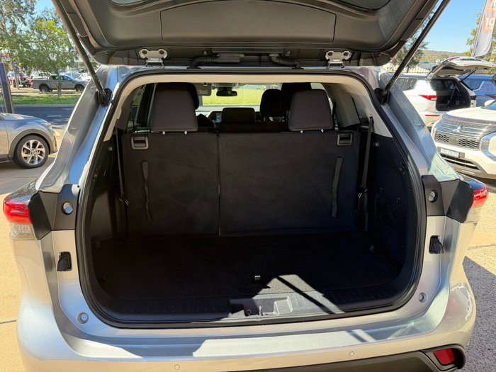 2023 Toyota Kluger GX