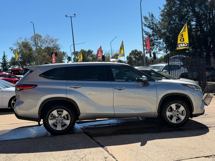 2023 Toyota Kluger GX