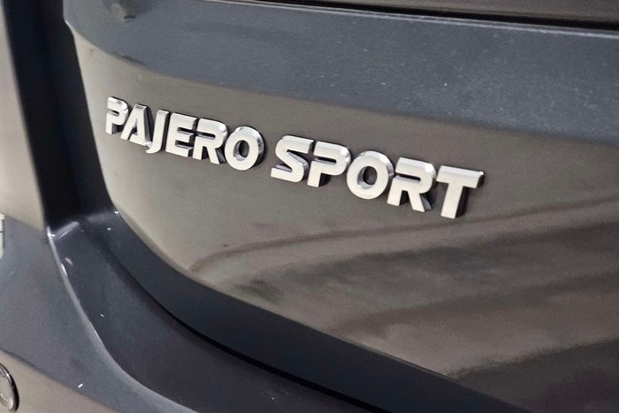 2025 Mitsubishi Pajero Sport GLX