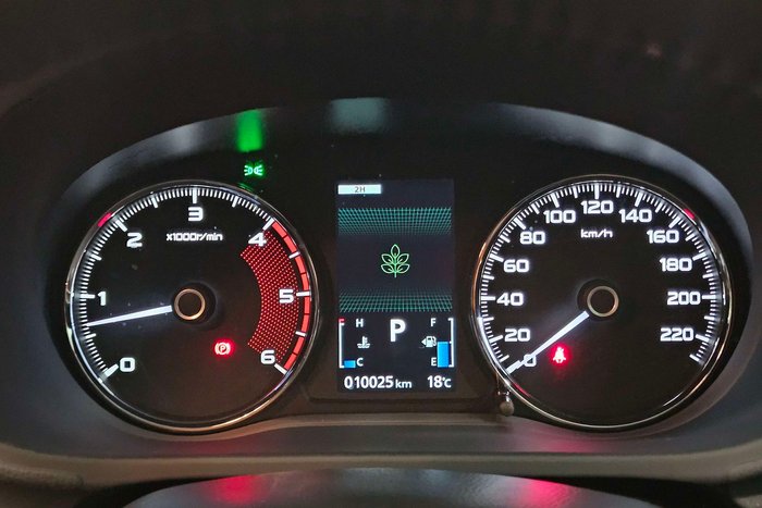 2025 Mitsubishi Pajero Sport GLX