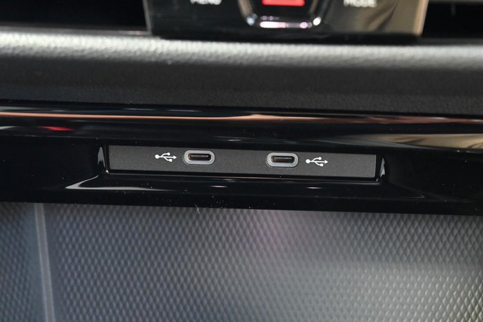 2026 Volkswagen Golf 110TSI R-Line