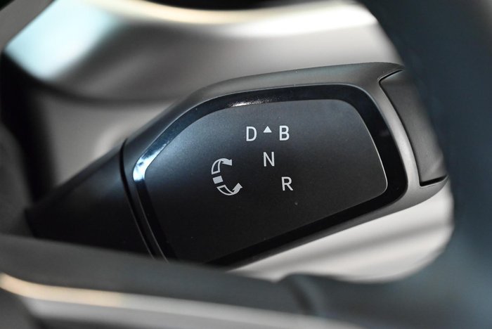 2025 Volkswagen ID. Buzz Pro BEV560