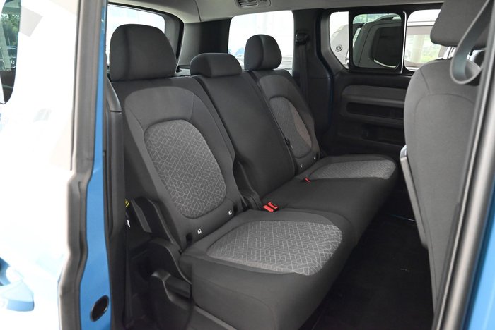 2025 Volkswagen ID. Buzz Pro BEV560