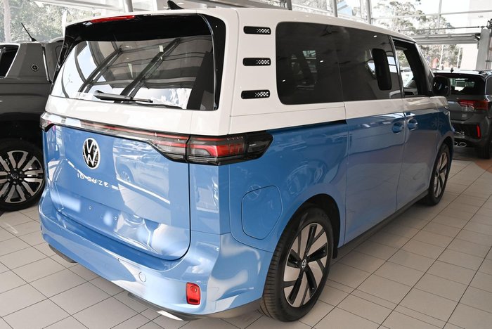 2025 Volkswagen ID. Buzz Pro BEV560