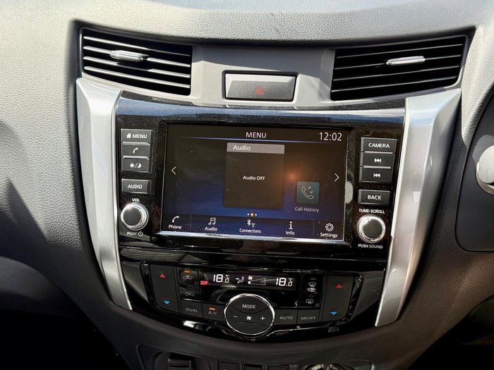 2025 Nissan Navara ST-X