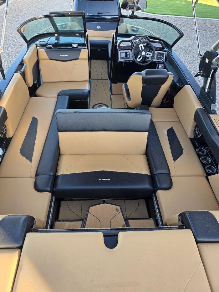 2021 MasterCraft NXT22