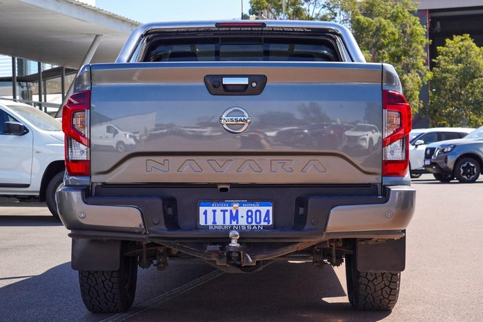 2021 Nissan Navara ST-X