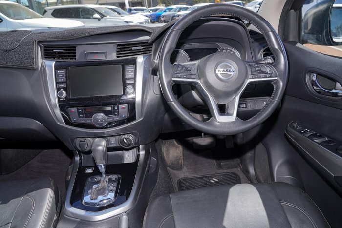 2021 Nissan Navara ST-X