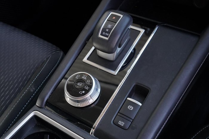 2025 Mitsubishi Outlander LS