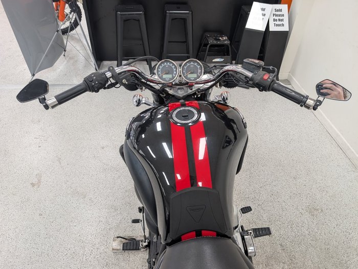 2018 Triumph ROCKET III ROADSTER Black