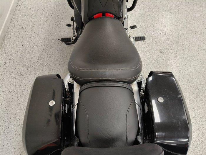 2018 Triumph ROCKET III ROADSTER Black