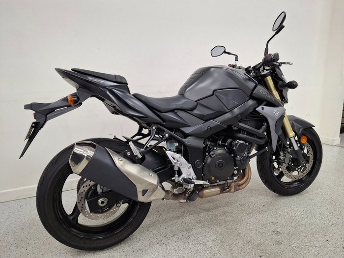 2016 Suzuki GSR750 Black