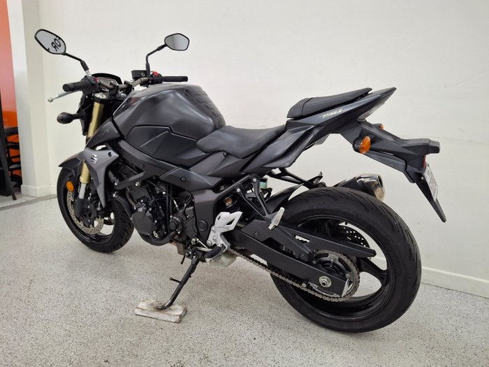 2016 Suzuki GSR750 Black