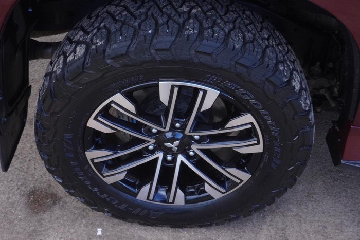 2021 Mitsubishi Pajero Sport GLS