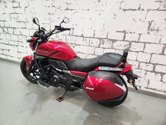 2013 Honda CTX700N (CTX700NA) CTX Red