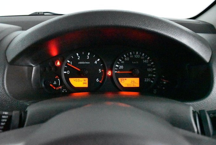 2015 Nissan Navara RX