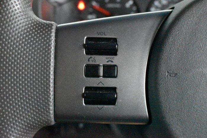 2015 Nissan Navara RX