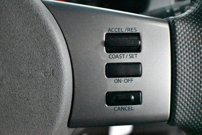 2015 Nissan Navara RX