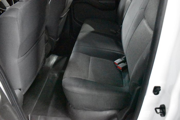 2015 Nissan Navara RX
