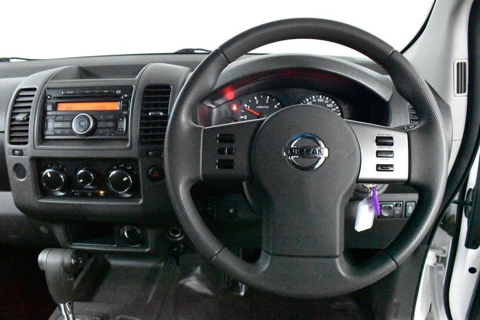 2015 Nissan Navara RX
