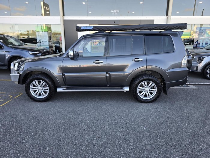 2015 Mitsubishi Pajero GLX