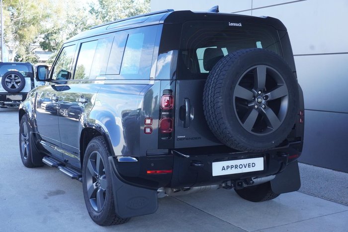 2025 Land Rover Defender 110 D350 X-Dynamic SE