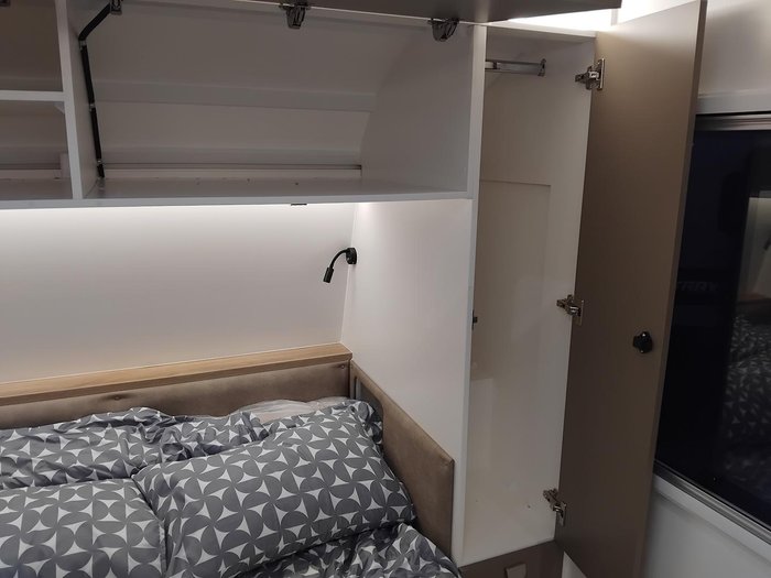 2026 Traveller 20Ft Track Semi Off-Road Triple Bunk Family Van New Model