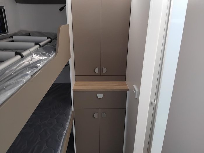 2026 Traveller 20Ft Track Semi Off-Road Triple Bunk Family Van New Model