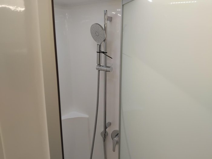 2026 Traveller Track 20Ft Family Triple Bunk Full Ensuite