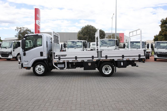 2026 Isuzu Trucks NPR 45/65-175  DT D34 Trade Pack