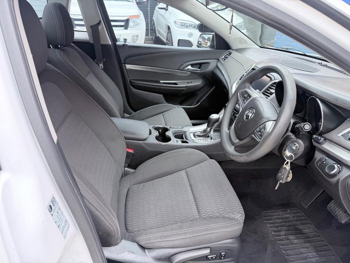 2014 Holden Ute VF MY14 Heron White