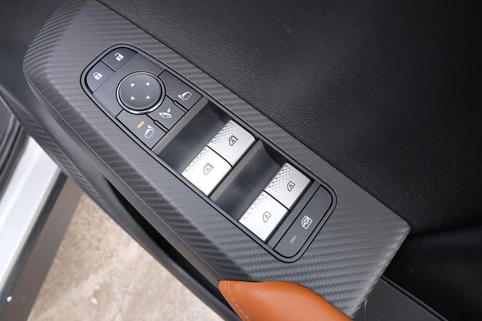 2025 Mitsubishi Outlander PHEV Exceed Tourer