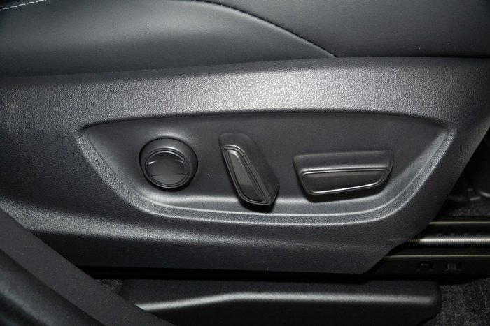 2025 Subaru Solterra AWD Touring