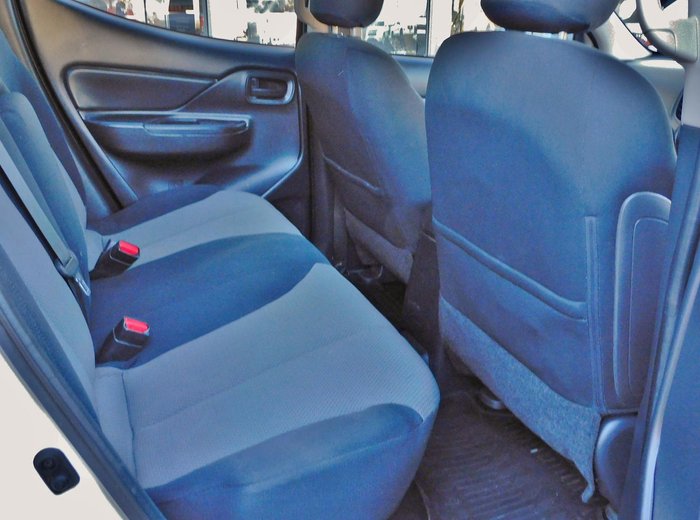 2021 Mitsubishi Triton GLX