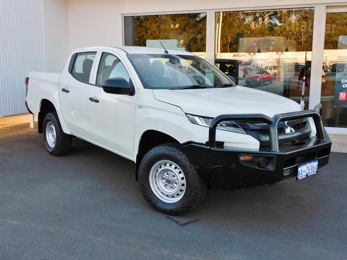 2021 Mitsubishi Triton GLX