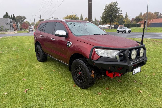 2017 FORD EVEREST TITANIUM