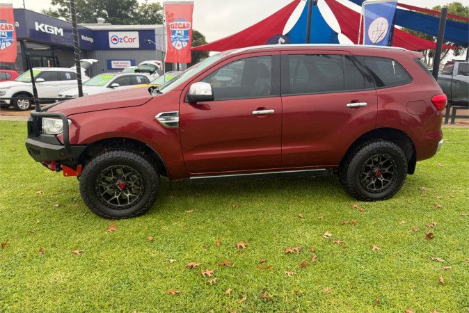 2017 FORD EVEREST TITANIUM