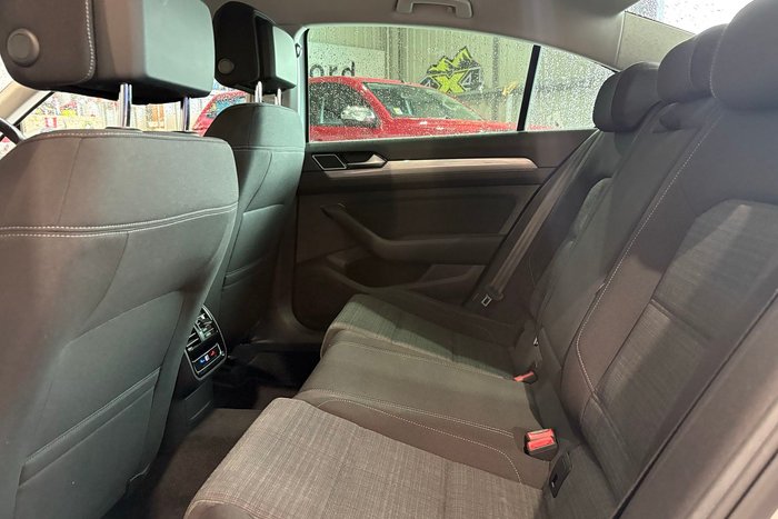 2022 Volkswagen Passat 140TSI Business