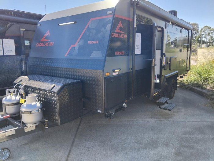 2026 Cadillac RV Hermes Family Triple Bunk Van With Off Road Pack