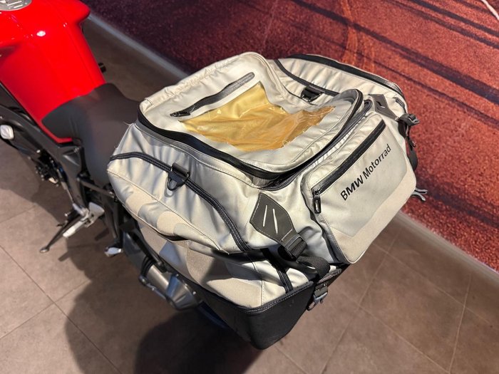 2012 BMW K 1300 R K 1300 Red