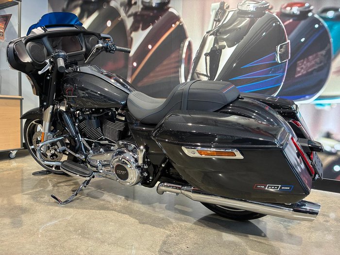 2026 Harley-Davidson Street Glide 117 (FLHX) Touring Grey