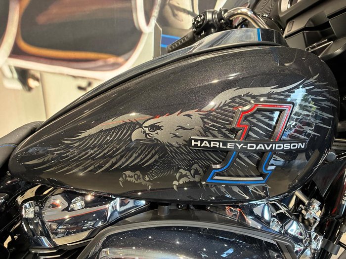 2026 Harley-Davidson Street Glide 117 (FLHX) Touring Grey